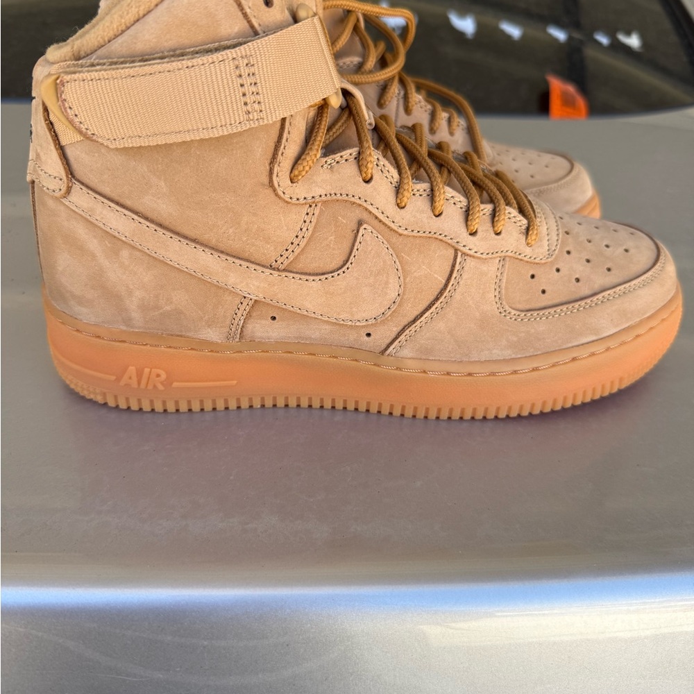 Brand New Nike Air Force 1 High GS Flax Wheat Size 7Y
